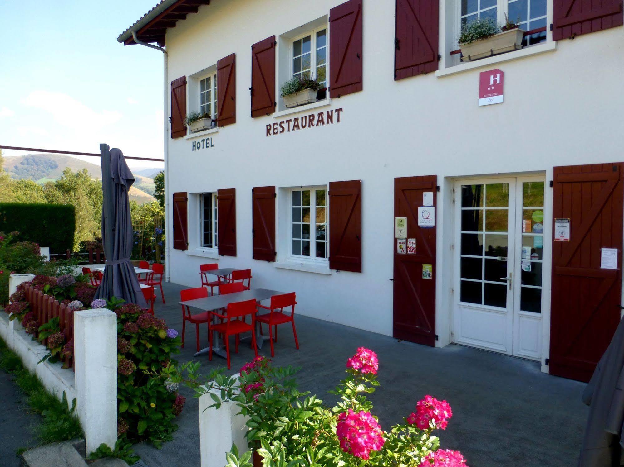 Logis Hotel St Sylvestre Aldudes Екстериор снимка